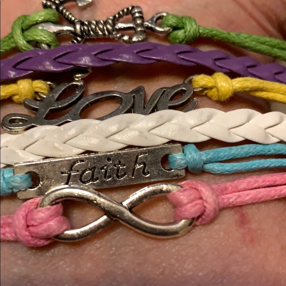 Friendship Bracelet adjustable yo 8 3/4”. 6 colors